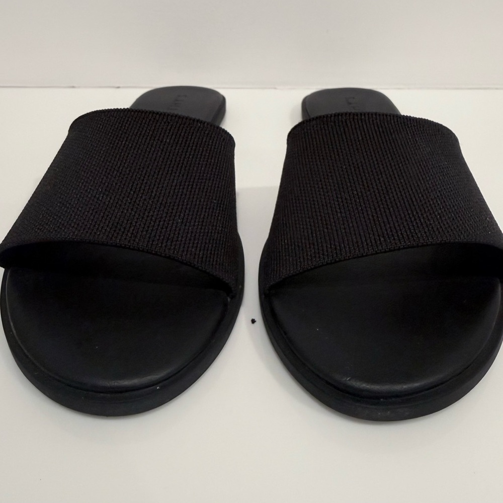 NEW!!! Rothy’s RARE slide sandal Black - Size 7 - Picture 3 of 8